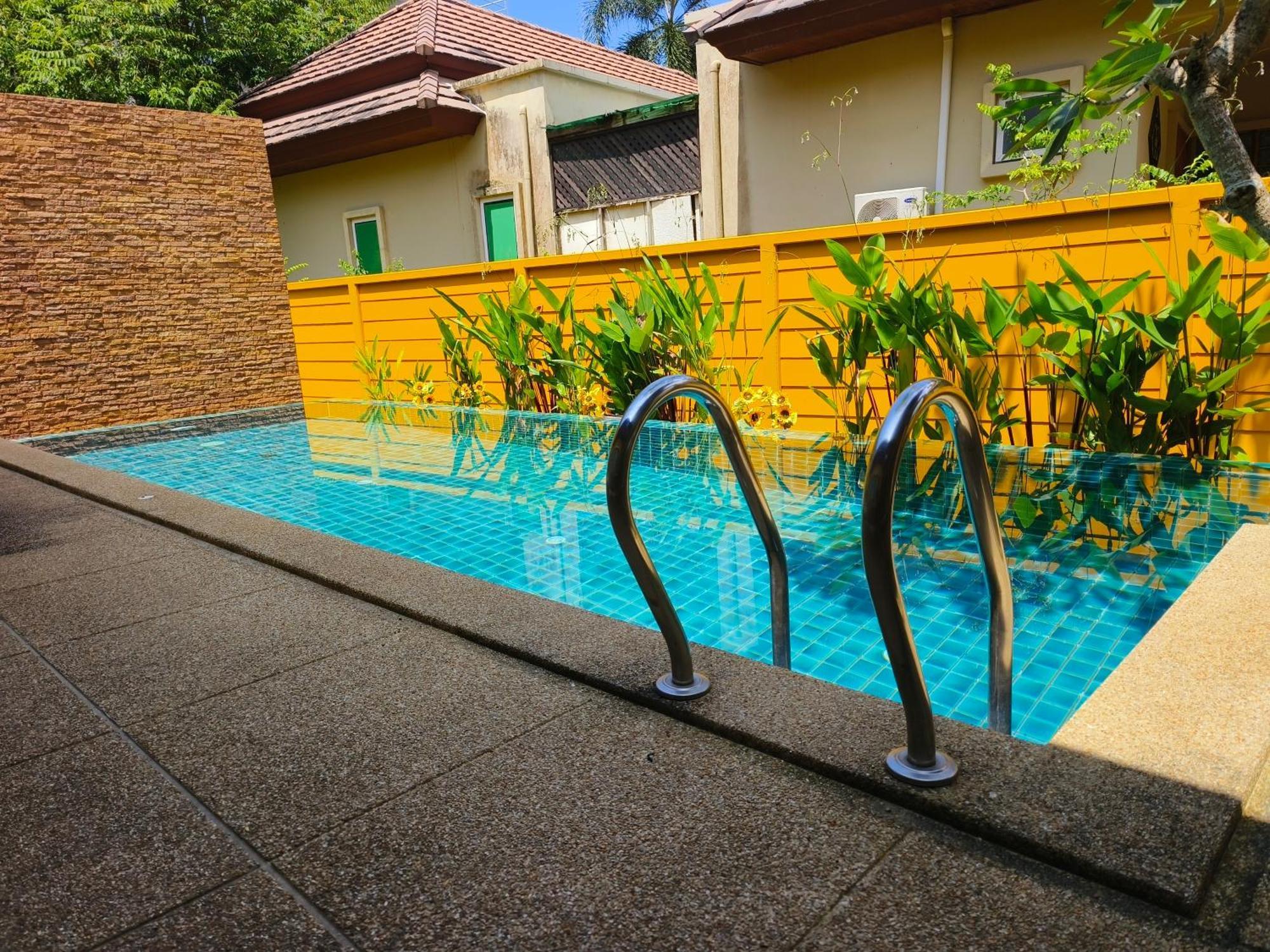 Karon Pool Villa 卡伦3卧泳池别墅 Esterno foto
